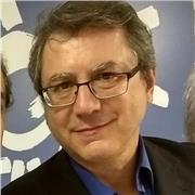 Offro lezioni di economia sia a livello universitario, sia per concorsi pubblici.